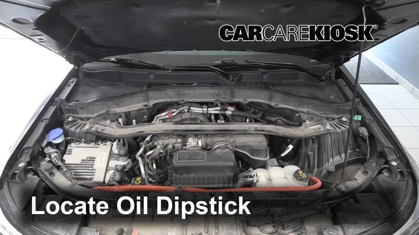 2022 Ford Explorer Limited Hybrid 3.3L V6 FHEV Huile Vérifier le niveau de l'huile